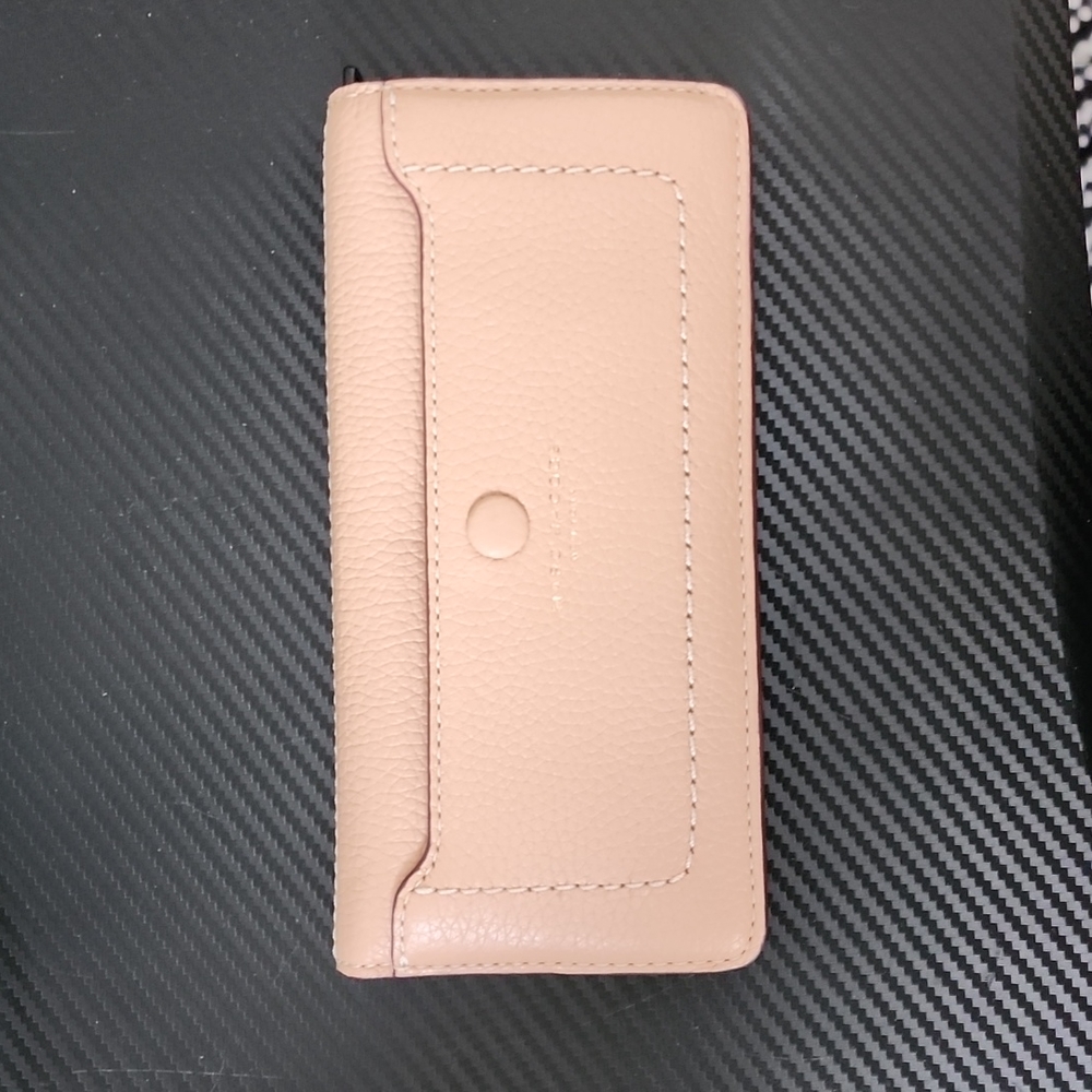 Marc Jacobs Wallet. nwot
